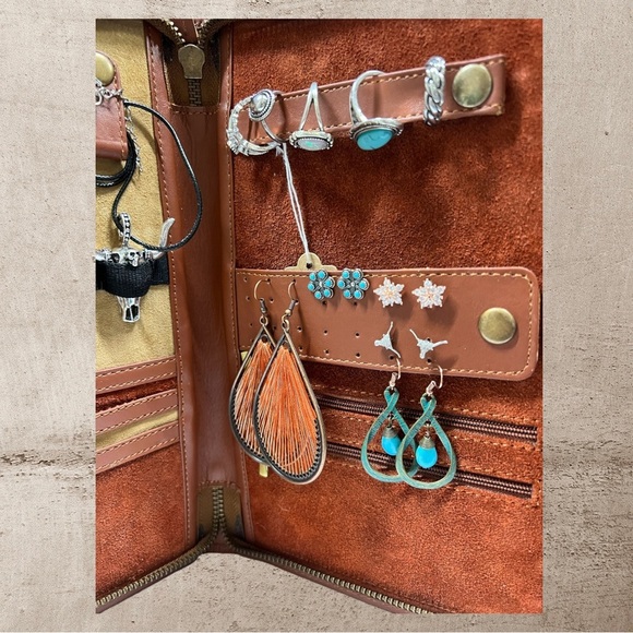 New embossed leather cowhide western jewelry case holder travel organizer bho - Picture 5 of 7